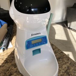 Automatic Pet Feeder