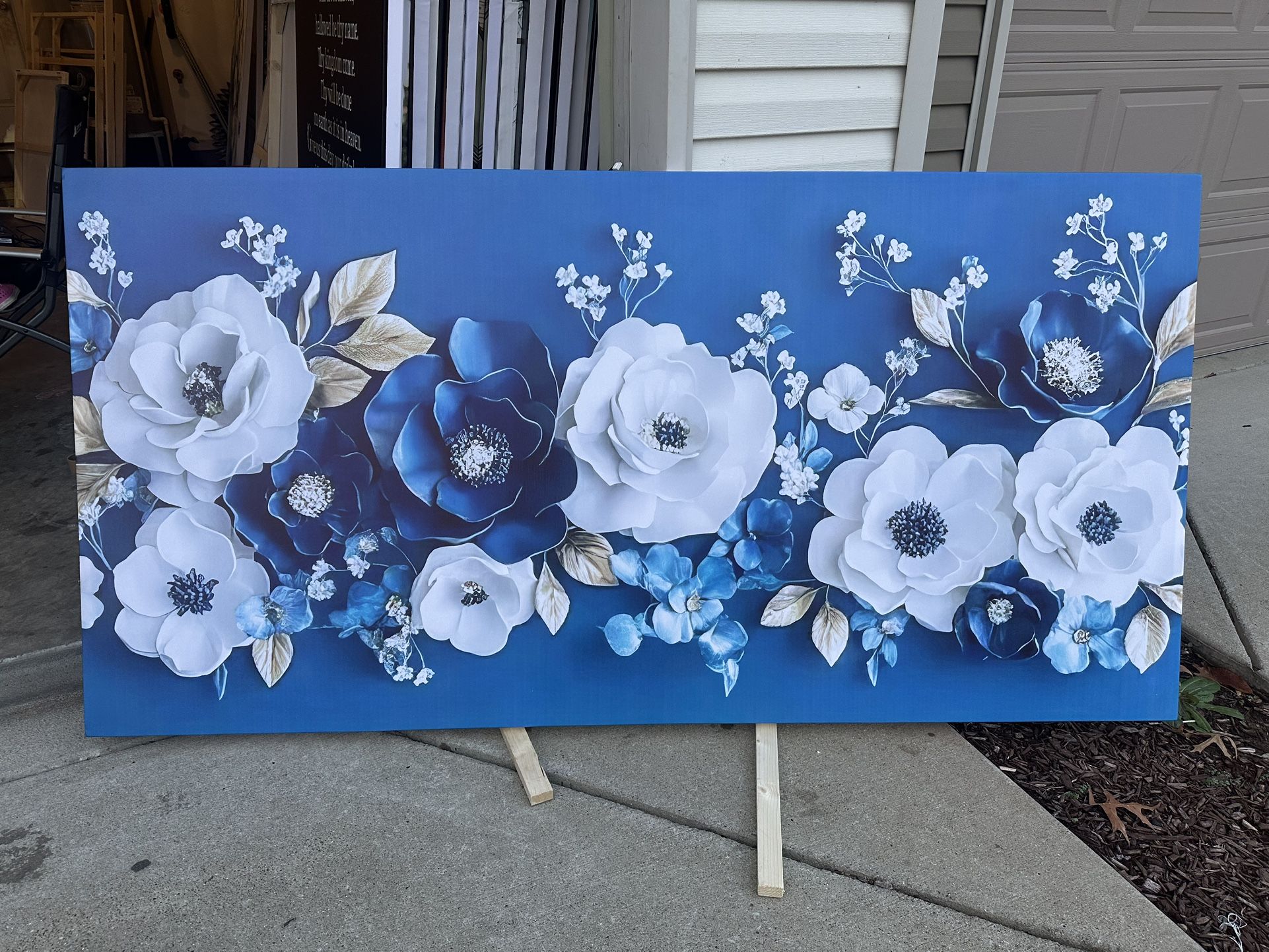 Blue And White flowers Canvas Art