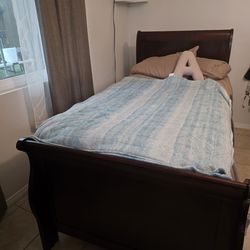 Twin XL Bed Frame With Mattress / Box Spring