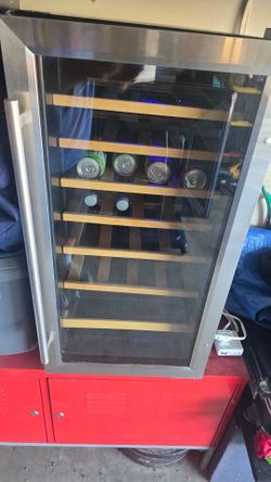 Wine chiller / refrigerator
