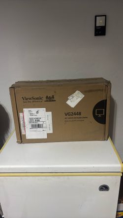 24 inch four HD LED black light display computer monitor