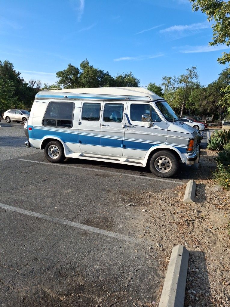93 Dodge Camper Van