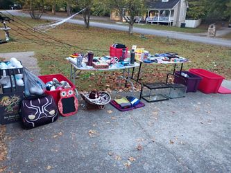 Daily yard/ garage sale powder springs 30127
