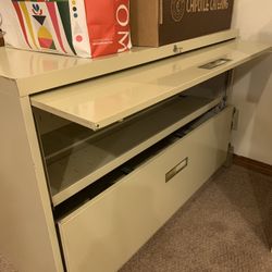 Office Cabinets - set of Two. 60$
