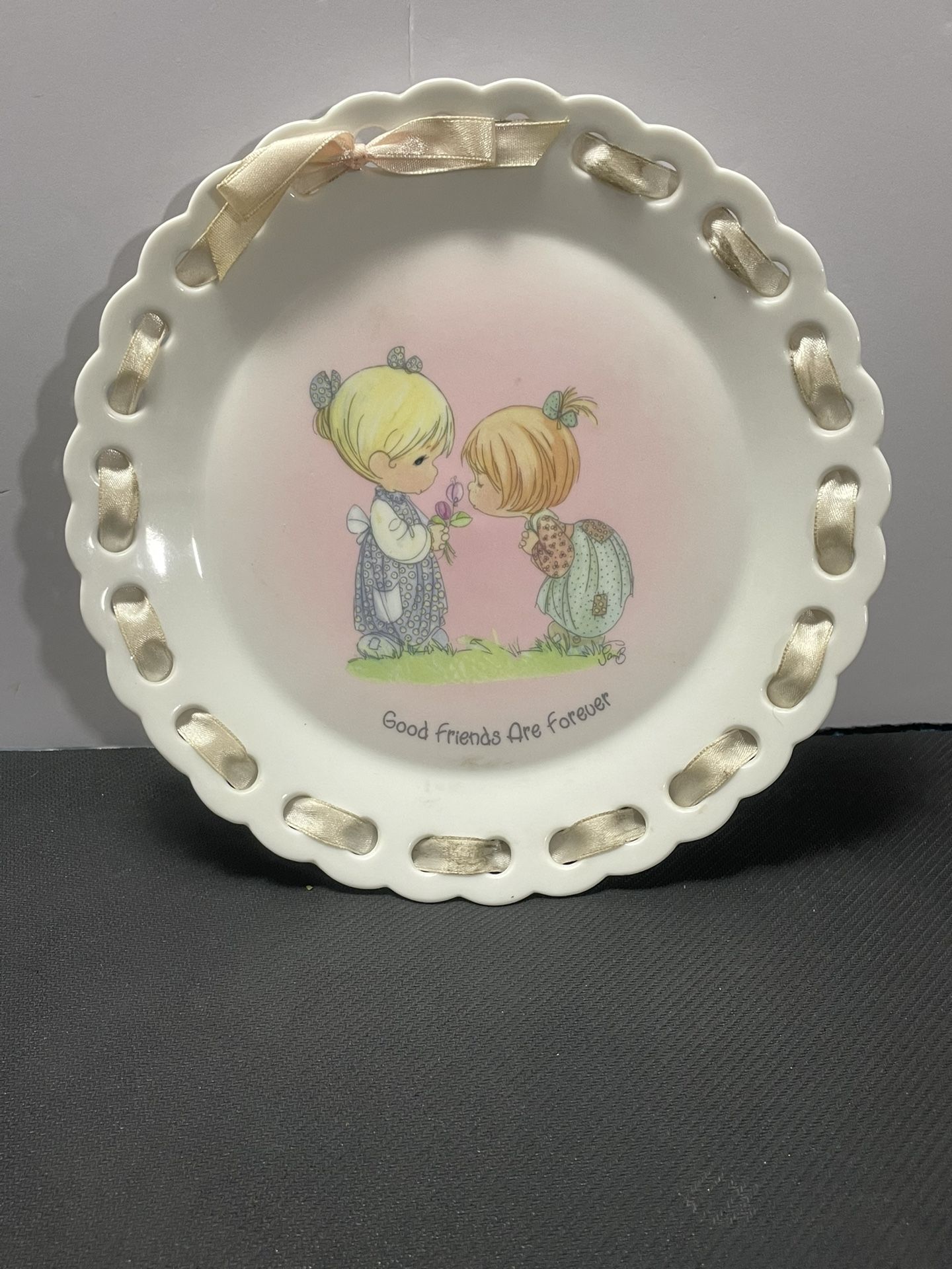 2004 Enesco Precious Moments Good Friends Are Forever Collector Plate