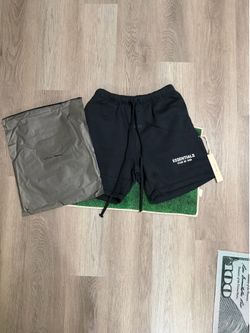 Essentials Shorts