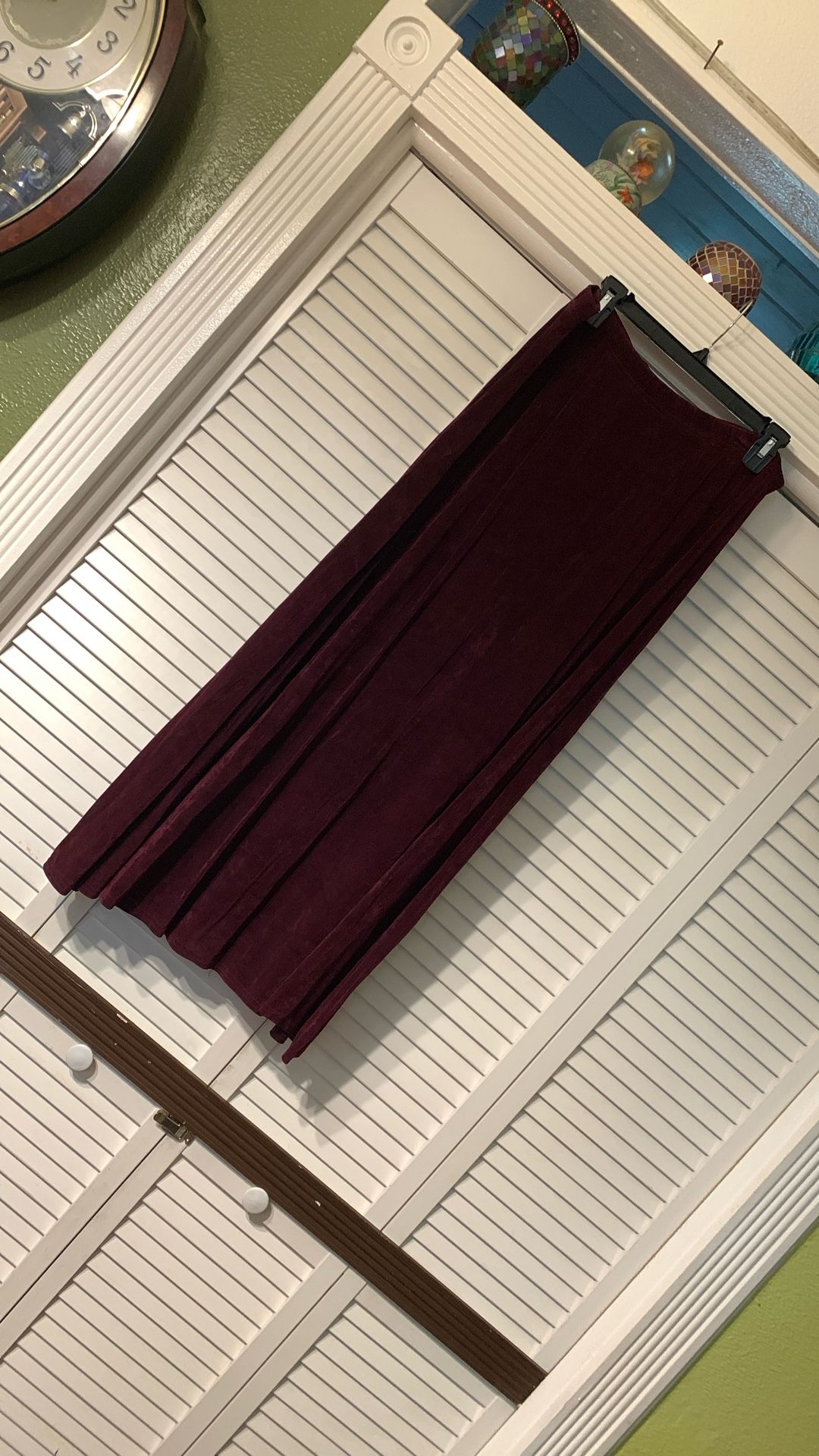 Women’s Floor Length Burgundy Skirt (size 1X)