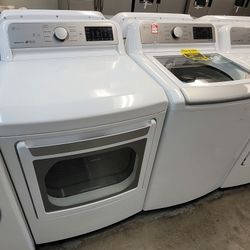 New LG Extra Large Capacity 5.5cu Ft Top Load Washer And Used Gas Dryer Set 
