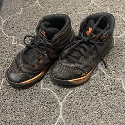 13.5 SC Under Armor Shoes 