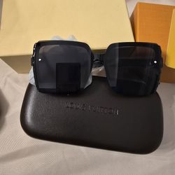 Sunglasses 