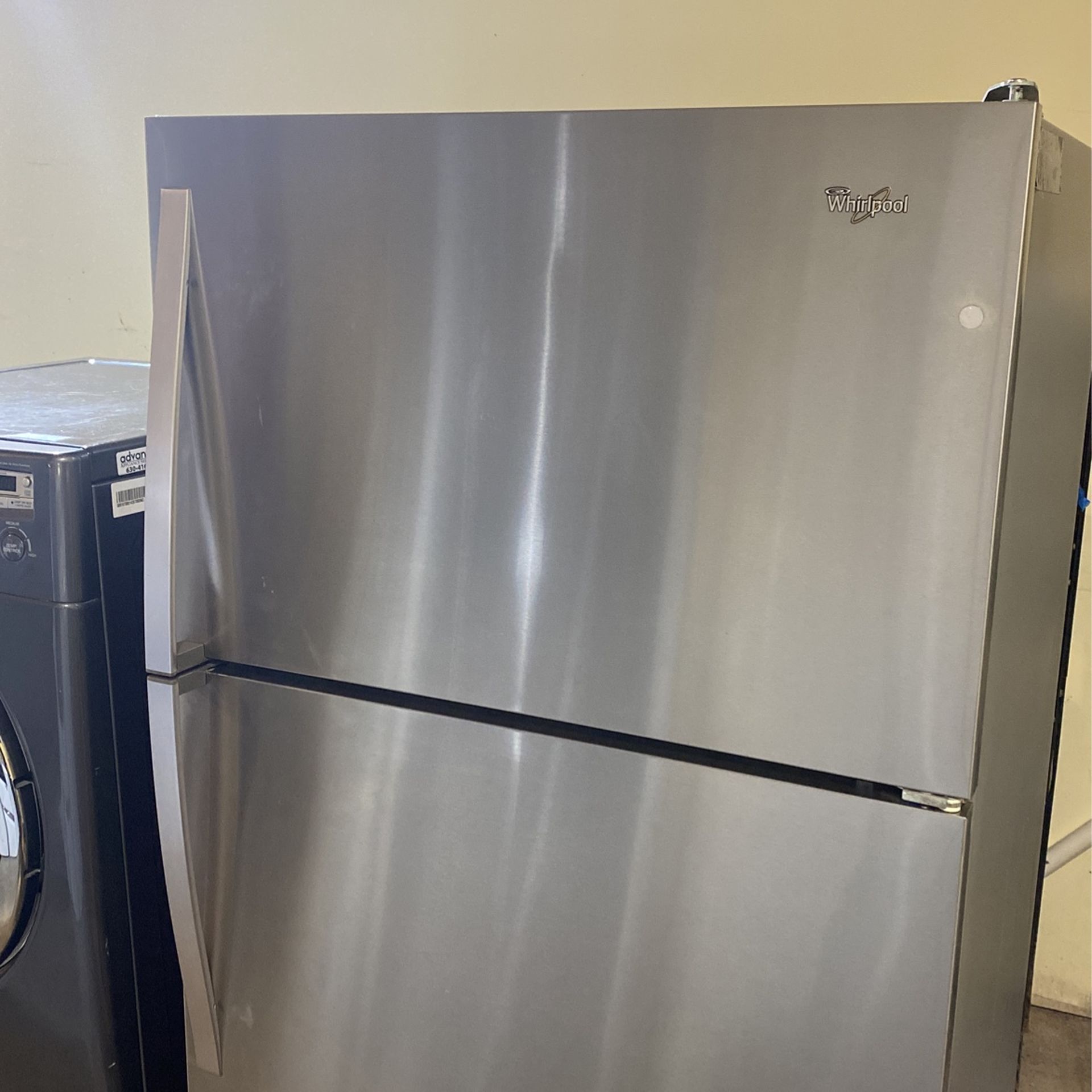 Whirlpool Refrigerator Top Freezer With Ice Maker Stainless Steel