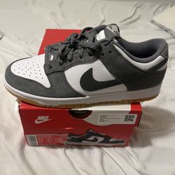 Nike Dunks