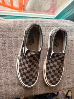 VANS SIZE 7