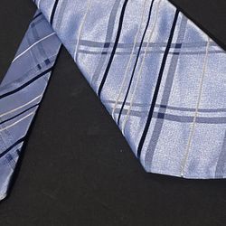 President DONALD J TRUMP Signature Collection Blue Shades Striped Necktie Tie