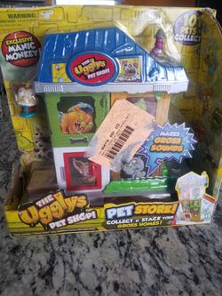 New The Ugglys Pet Shop Pet Store with Exclusive Manic Monkey Season 1