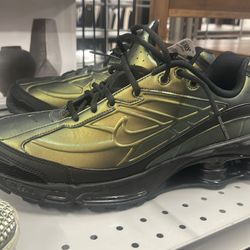 Nike Shox Metalic Size 12.5 and 13