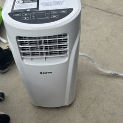 Air Conditioner Unit spaces up to 230 Sq.Ft with Remote Control