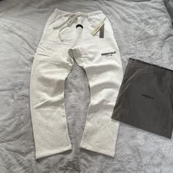 ESSENTIALS SWEATS LIGHT OATMEAL