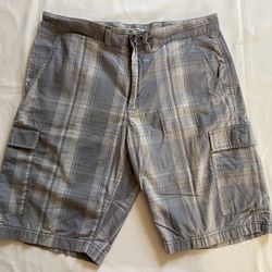 Men DKNY Blue Plaid Checker Cargo Short Bottom size 32