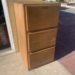 Filing Cabinet With 3 Big Drawers 