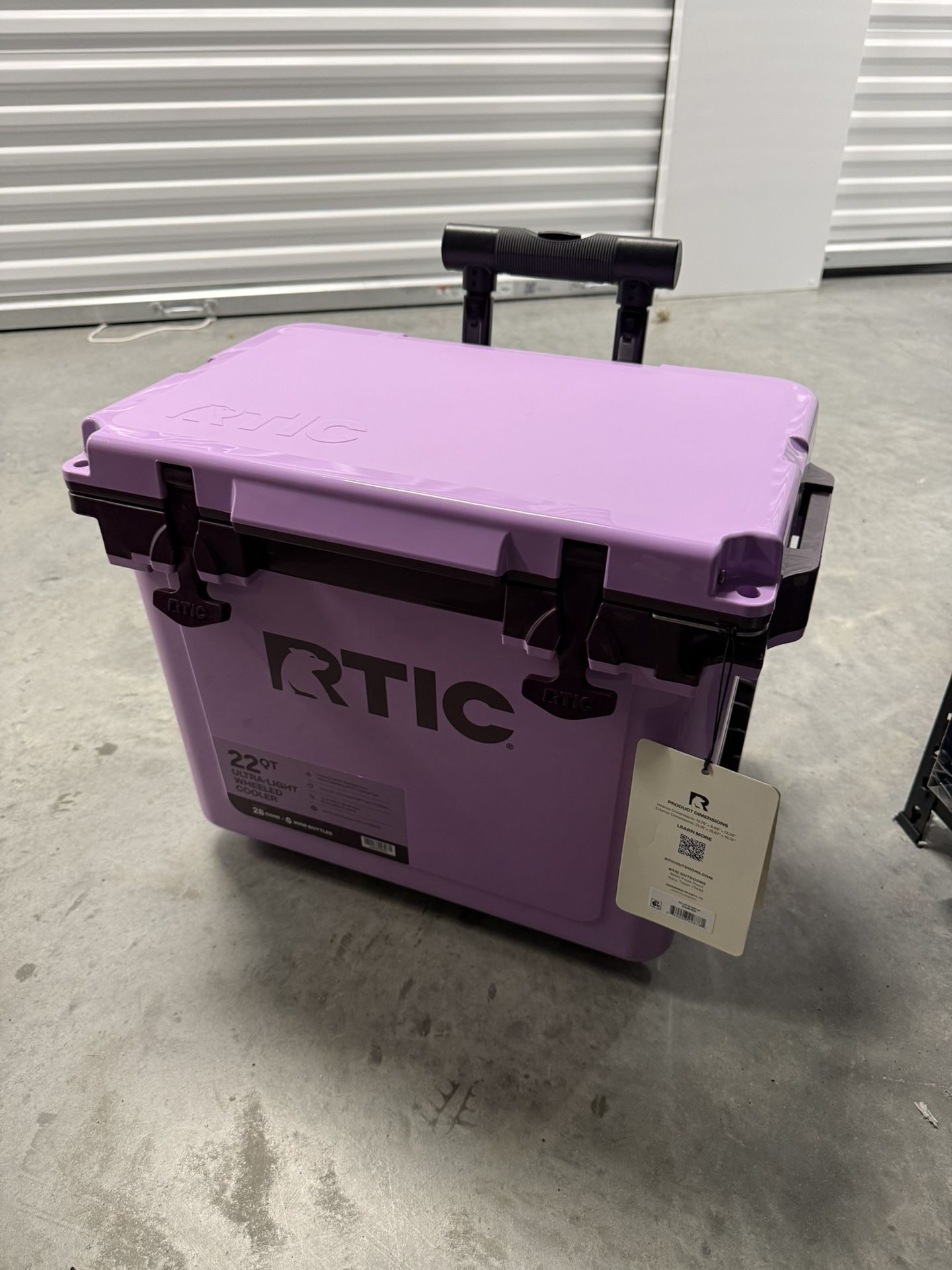 RTIC 22 QT Ultra-Light Wheeled Hard-Sided Ice Chest Cooler, Fits 28 Cans, 6 Wine Bottles-Lavender/Plum