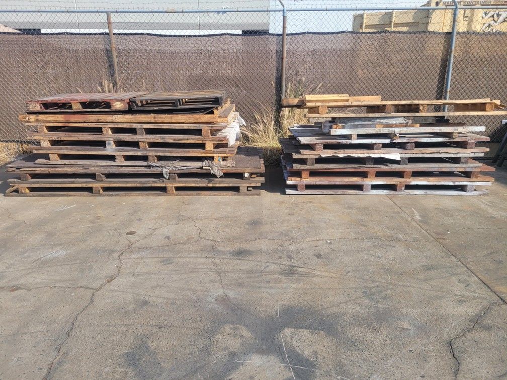 Pallets, Wood . Lumber, Madera