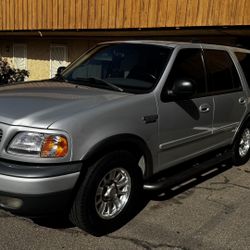 Ford Expedition XLT 2002
