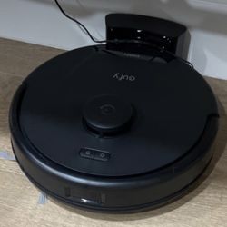 Working Robot Vacuum L60 Eufy With Wall Charger