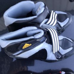 Boxing 🥊 Shoes MARTIAL ARTS SHOES Like New Adidas
