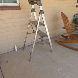 Aluminum Ladder