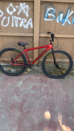 Throne bike2026