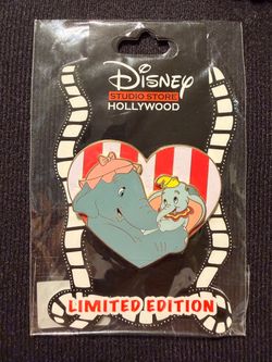 Disney Studio Store Hollywood Dumbo Limited Edition Pin