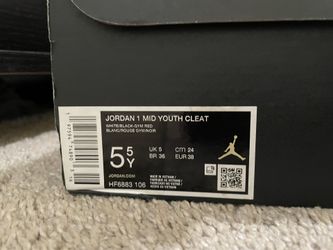 Jordan kleats