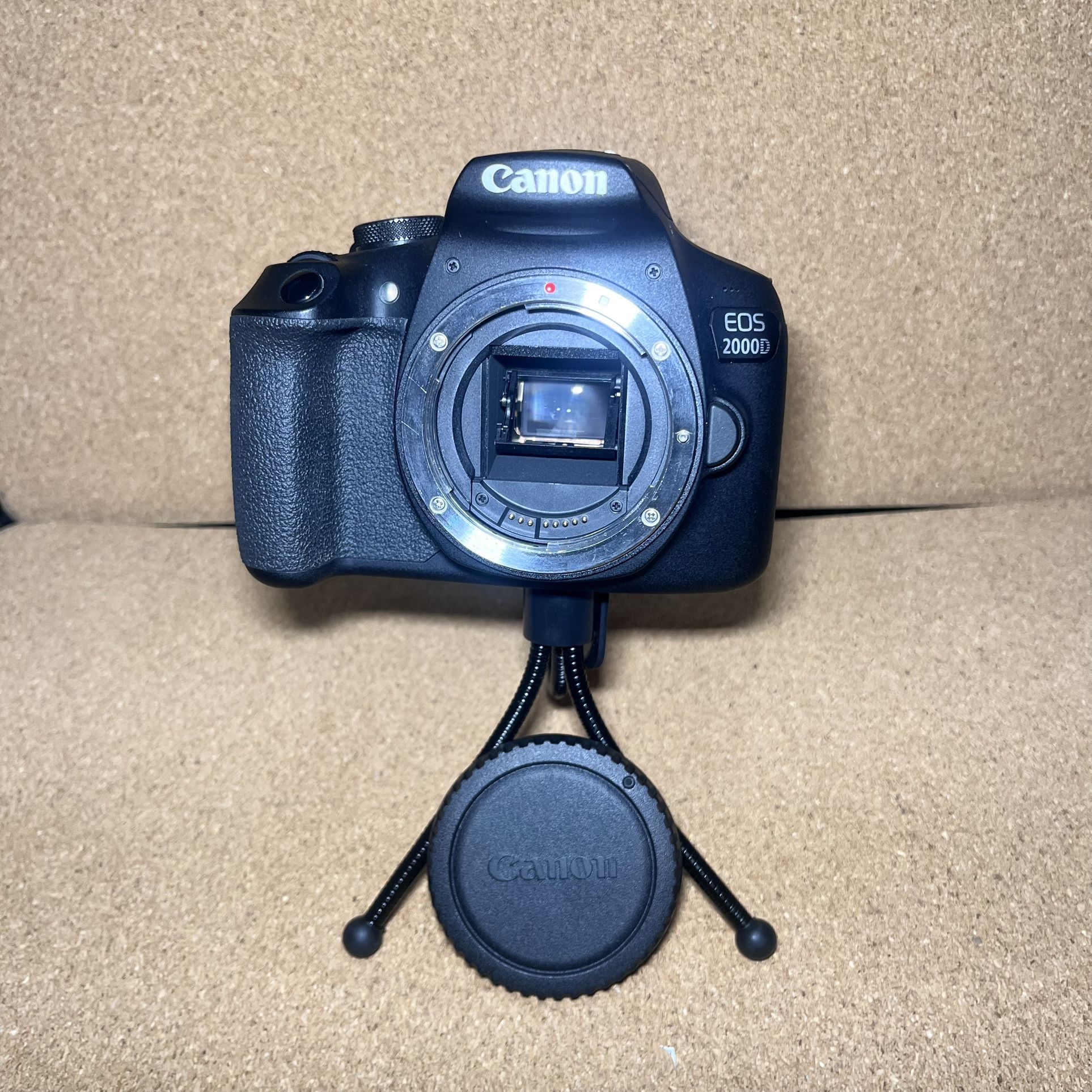 Canon EOS2000d