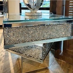 Glam occasionally tables😍 Many more options! Come visit our showroom today 410 4 seasons Blvd Greensboro,Nc 27407 {contact info removed} Mon-sat 117 S