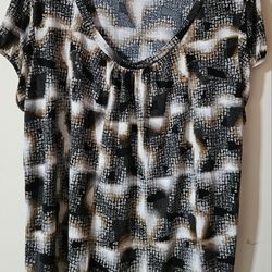 2X WOMAN'S WORTHINGTON STRETCH LIGHTWEIGHT TOP