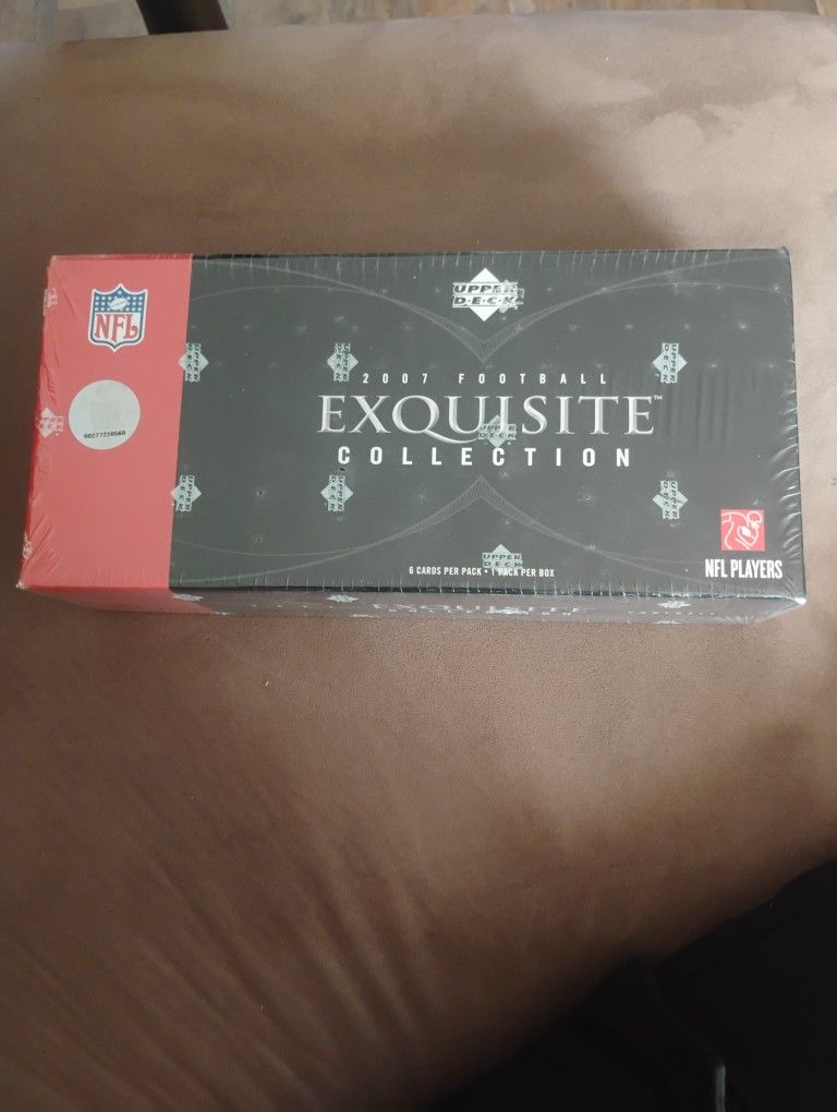 2007 Football Exquisite Collection