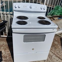 30” Freestanding Electric 4 Elements Stove