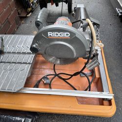 Tile saw