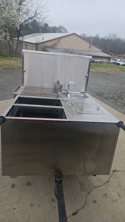 Hot dog cart