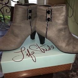 LifeStride Gray Heel Boots 