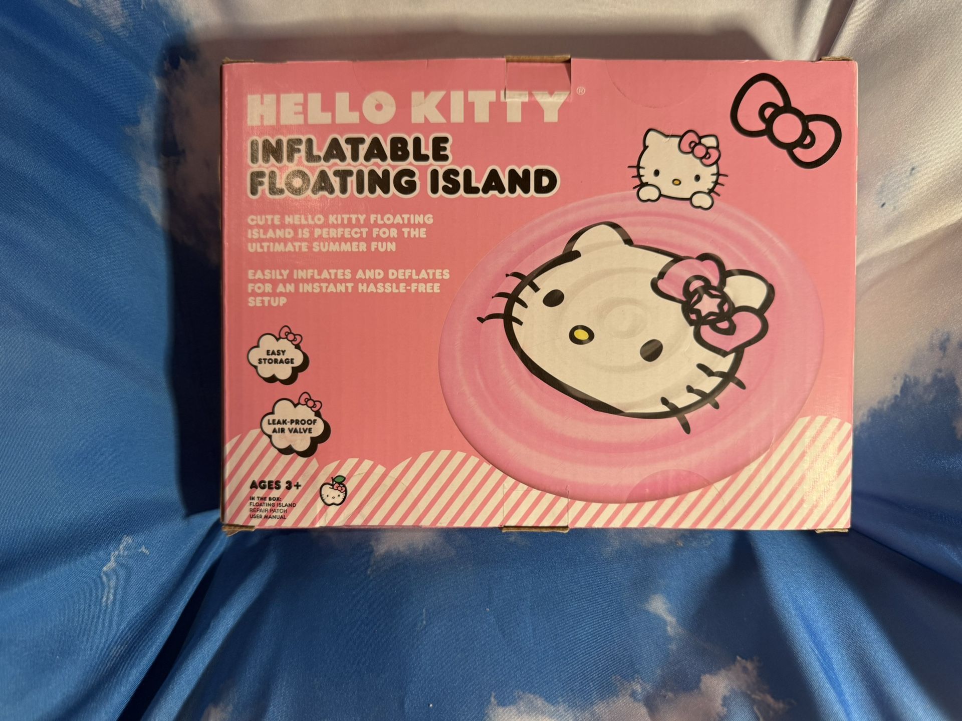 Hello Kitty Pool Raft! NIB!