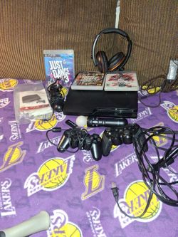 Play Station 3 Bundle With Accessories 