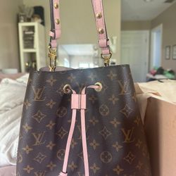 Louis Vuitton NEOnoe Bag
