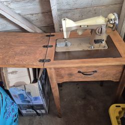 Antique Sewing Machine 
