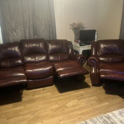 100 % Real Italian Leather Couch With 2 End Recliners Both Manual And Matching Leather Recliner Manual As Well !