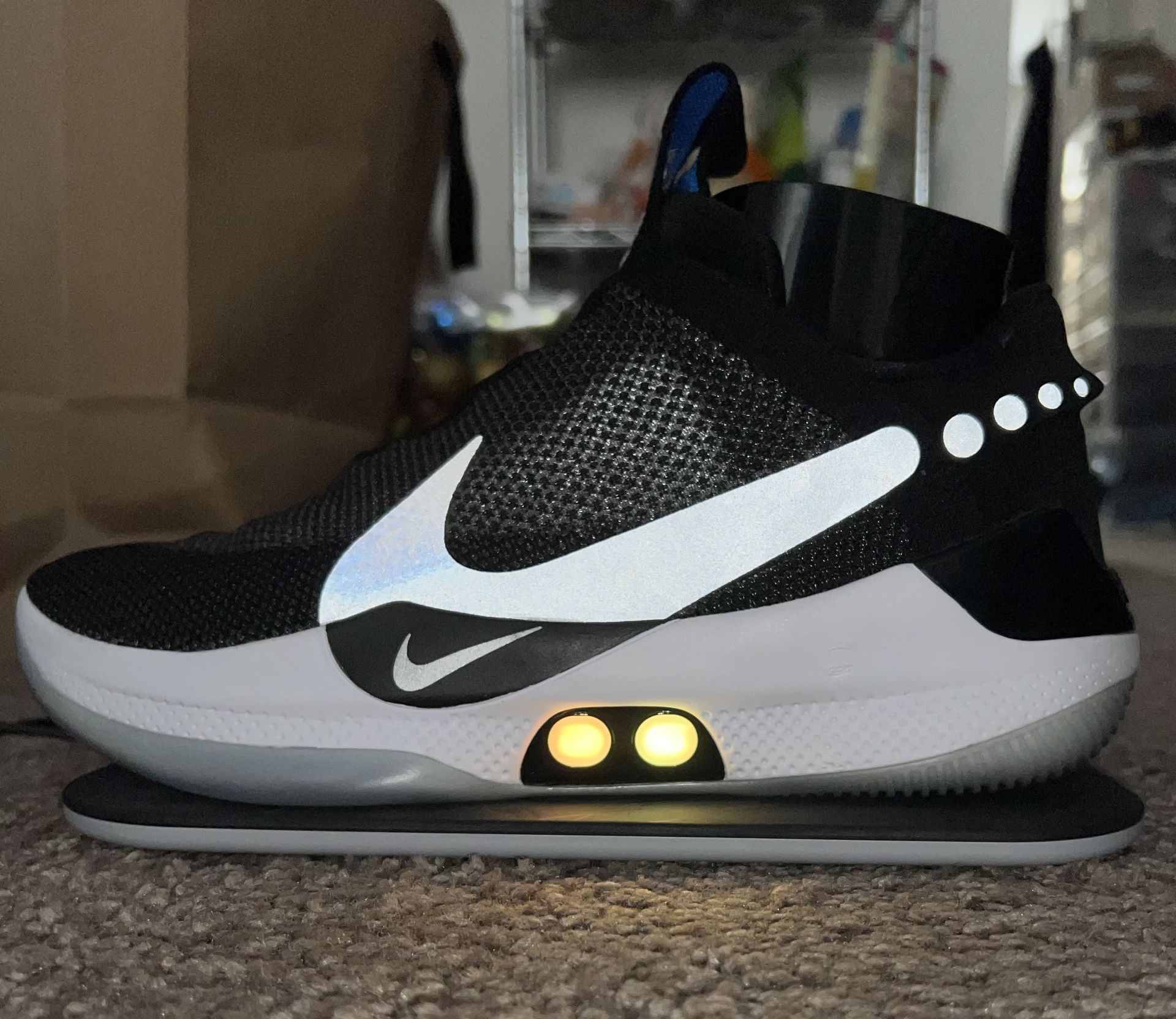 ★ Nike Air ★ Adapt BB Black Pure Platinum (US Charger) Nike Adapt BB Black Pure Platinum US Charger (Size 14) Ready
