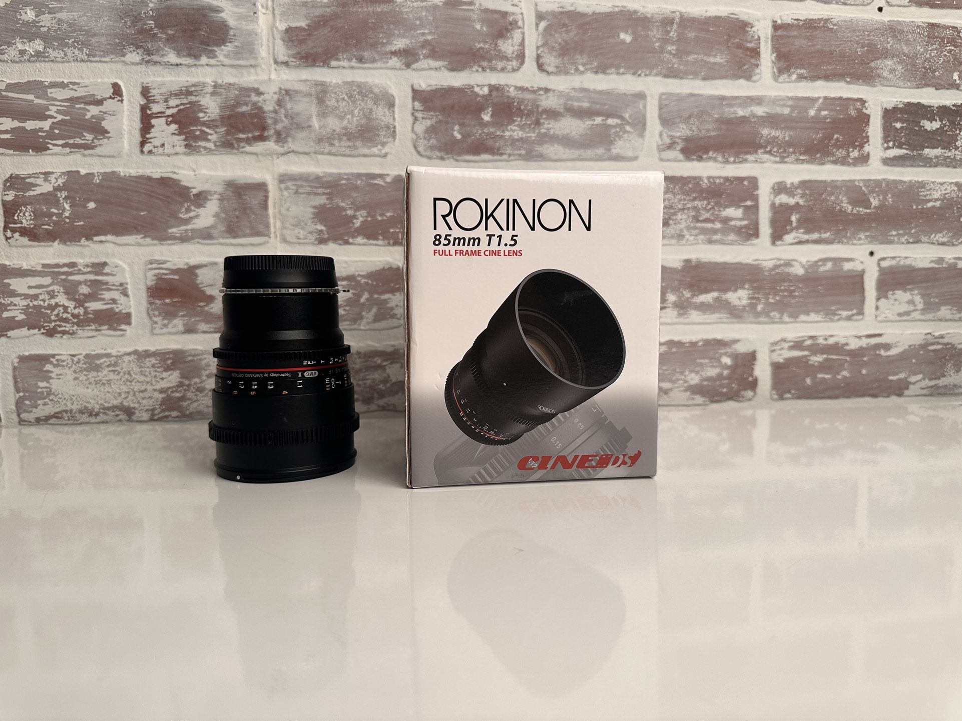 Rokinon 85mm T1.5