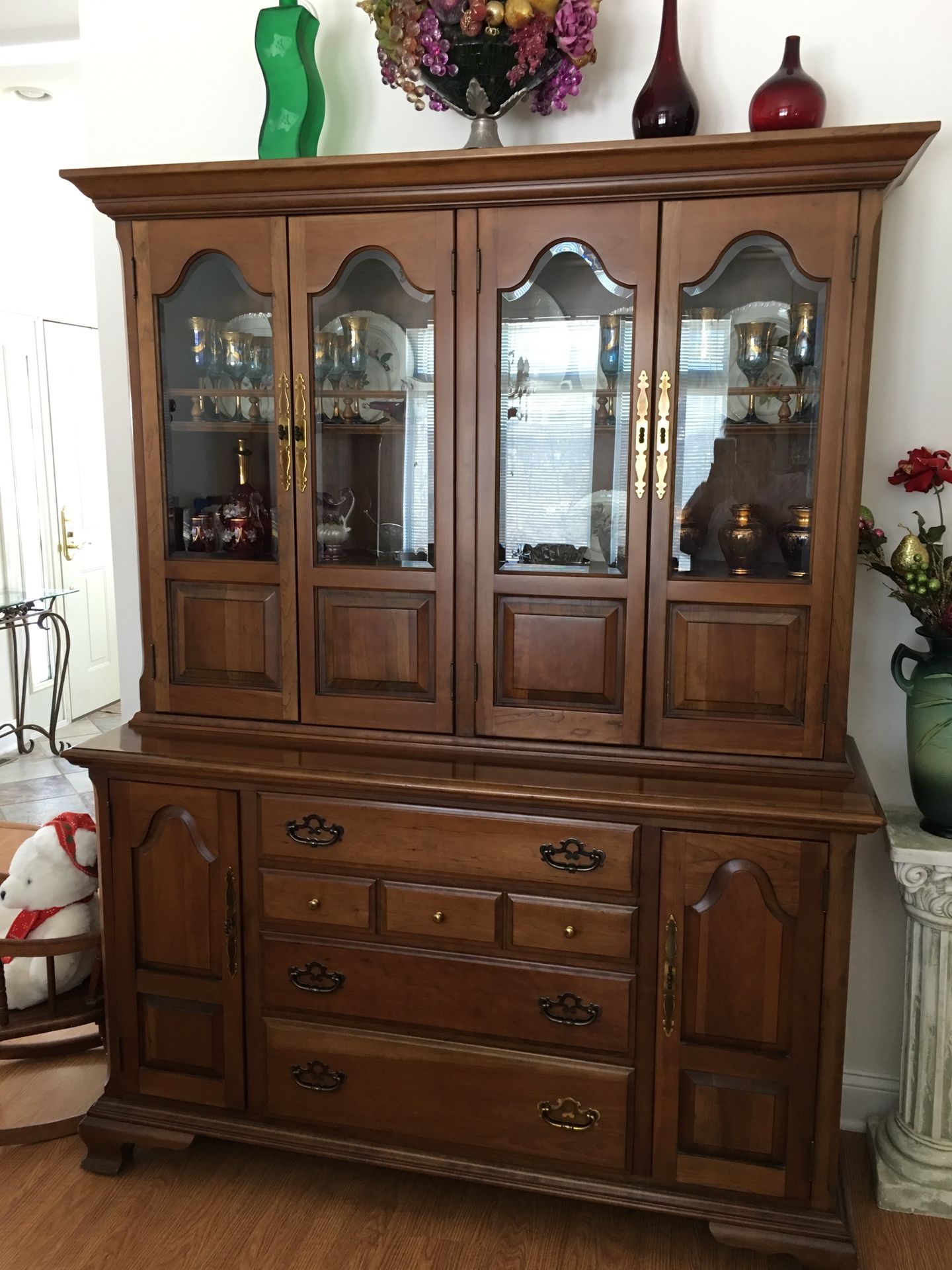 China Cabinet 