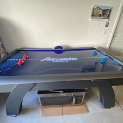 Air Hockey Table